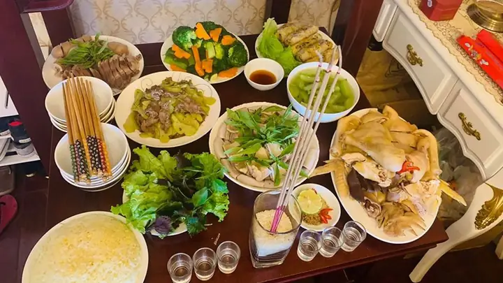 Cúng 1 Chén Cơm Cho Người Thân Đã Khuất Có Được Không? Cách Bày Và Lời Khấn
