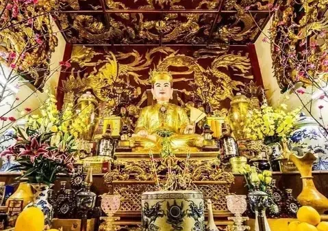“3 Hồn 7 Cây Cao Bóng Cả” Và Cúng Cơm 3 Hồn 7 Vía: Ý Nghĩa, Cách Làm
