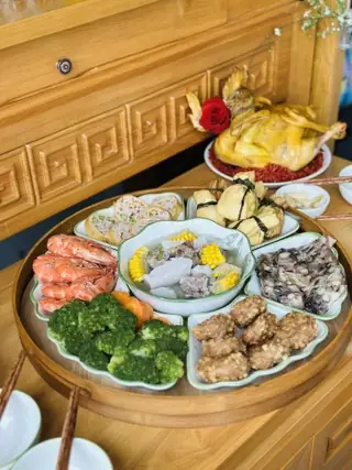 Gợi Ý Hình Ảnh Về Mâm Cơm Cúng Ông Công Ông Táo: 14 Mâm Cỗ Đẹp Mắt, Dễ Làm Theo 3 Miền