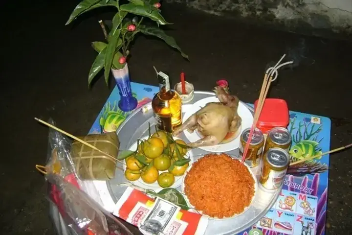 Bài Cúng Giao Thừa Trong Nhà Năm Canh Tý: Văn Khấn Đầy Đủ, Lễ Vật Và Trình Tự Cúng Bài Cúng Giao Thừa Trong Nhà Năm Canh Tý: Văn Khấn Đầy Đủ, Lễ Vật Và Trình Tự Cúng