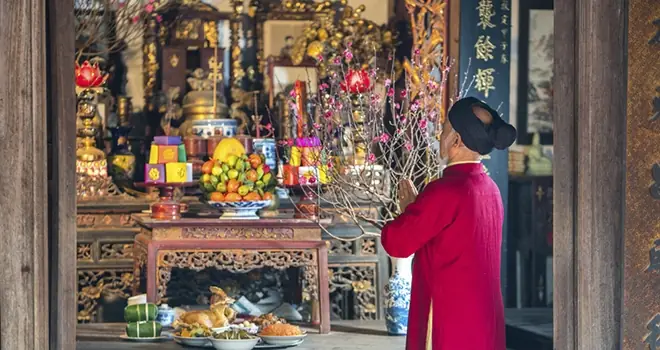Bài Khấn Cúng Giao Thừa Trừ Tịch 2026: Nội Dung Đầy Đủ Và Cách Thực Hiện