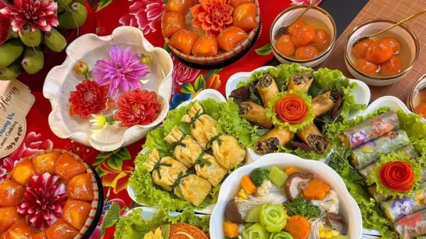 Bài Cúng Ông Bà Rằm Tháng Bảy: Văn Khấn Gia Tiên Dễ Đọc
