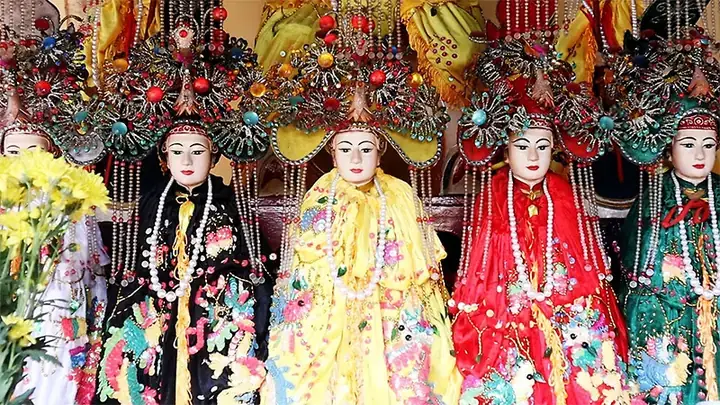 Bài Cúng Thỉnh Vương Mẫu Nương Nương: Văn Khấn Đầy Đủ, Lễ Vật Và Cách Cúng