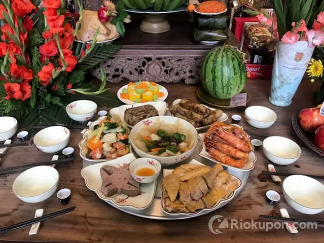 Bài Cúng Tiên Sư: Văn Khấn Mùng 9 Tháng Giêng, Lễ Vật Và Cách Cúng Bài Cúng Tiên Sư: Văn Khấn Mùng 9 Tháng Giêng, Lễ Vật Và Cách Cúng