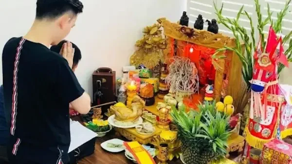 Bài Khấn Cúng Cửa Hàng: Mẫu Xin Lộc Buôn Bán Hàng Ngày Và Định Kỳ