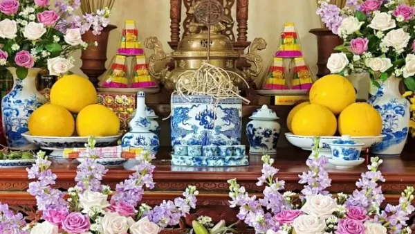 Nên Bao Sái Bàn Thờ Trước Hay Sau Cúng Ông Công Ông Táo? Thứ Tự Chuẩn & Lưu Ý Quan Trọng Năm 2026