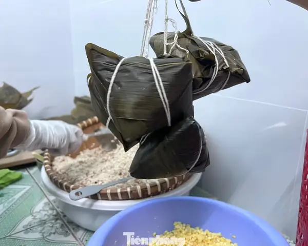 Bánh Cúng Mùng 2 Người Hoa: Loại Nào Có Ý Nghĩa Và Cách Chọn Phù Hợp Bánh Cúng Mùng 2 Người Hoa: Loại Nào Có Ý Nghĩa Và Cách Chọn Phù Hợp