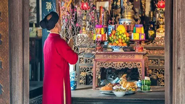 Hướng Dẫn Cúng Giao Thừa Năm Mậu Tuất: Văn Khấn, Mâm Lễ Và Nghi Thức