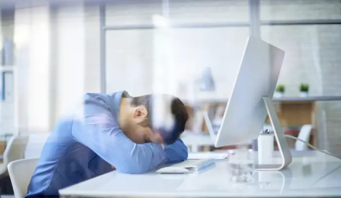 Thói Quen Ăn Uống Hoặc Sử Dụng Thiết Bị Điện Tử Trước Khi Ngủ Tác Động Ra Sao? Thói Quen Ăn Uống Hoặc Sử Dụng Thiết Bị Điện Tử Trước Khi Ngủ Tác Động Ra Sao?