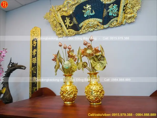 Bán Hoa Thờ Cúng: Chọn Hoa, Lọ Hoa Và Cách Bày Cho Các Bàn Thờ