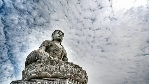 Tuyển Tập Bài Thơ Về Cúng Dường Phật Để Đọc, Ngâm Và Chia Sẻ