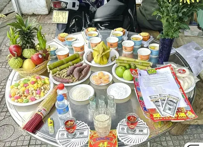 Cách Bày Bàn Cúng Cô Hồn Ở Chỗ Làm Ăn: Mâm Lễ, Vị Trí Và Quy Trình