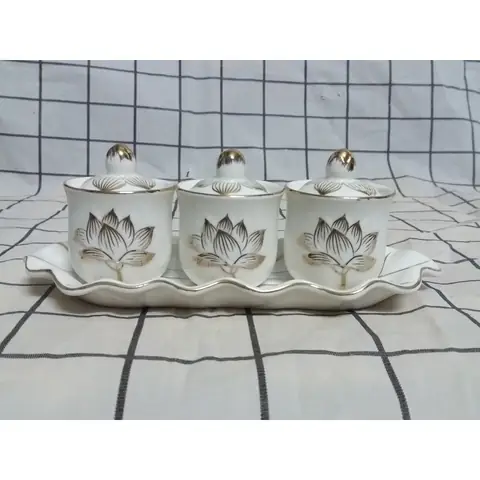 Chọn Mua Bộ 3 Chung Cúng Có Nắp: Ý Nghĩa, Chất Liệu, Kích Thước, Cách Đặt & Bảng Giá Tham Khảo Chọn Mua Bộ 3 Chung Cúng Có Nắp: Ý Nghĩa, Chất Liệu, Kích Thước, Cách Đặt & Bảng Giá Tham Khảo