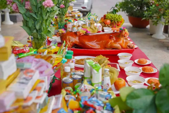Chọn Bộ Đồ Cúng Mùng 1 Âm Lịch: Lễ Vật Cơ Bản, Cách Bày Và Lưu Ý Chọn Bộ Đồ Cúng Mùng 1 Âm Lịch: Lễ Vật Cơ Bản, Cách Bày Và Lưu Ý