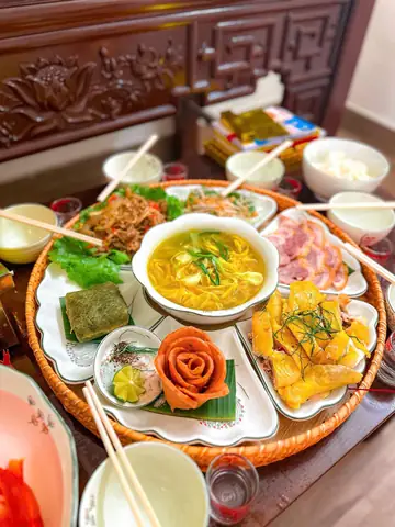 Các Món Bắt Buộc Trên Mâm Cúng Rằm Tháng Giêng: Danh Sách, Ý Nghĩa Và Cách Chọn