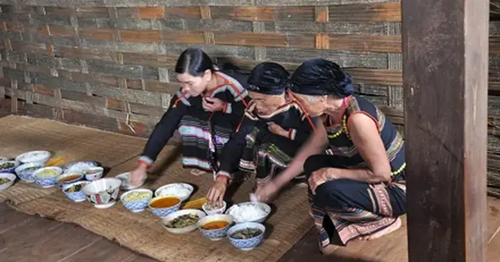 Cách Cúng Cơm Gạo Mới: Lễ Vật, Bày Mâm, Văn Khấn Và Lưu Ý