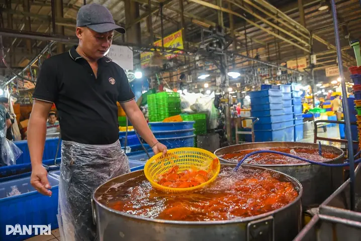 Cách Hạ Lễ Cúng Ông Táo Cho Gia Đình: Mâm Lễ, Thời Gian Và Văn Khấn
