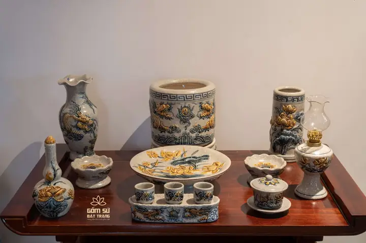 Cách Trình Bày Đồ Cúng Phòng: Hướng Dẫn Mâm Cúng Và Bàn Thờ Gia Tiên Cách Trình Bày Đồ Cúng Phòng: Hướng Dẫn Mâm Cúng Và Bàn Thờ Gia Tiên