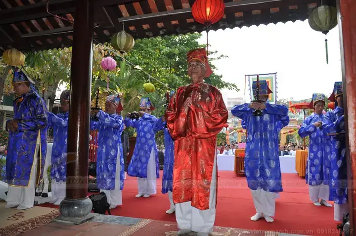 Hướng Dẫn Tổ Chức Chương Trình Cúng Họ: Lễ Vật, Nghi Thức, Văn Khấn Và Kịch Bản Hướng Dẫn Tổ Chức Chương Trình Cúng Họ: Lễ Vật, Nghi Thức, Văn Khấn Và Kịch Bản