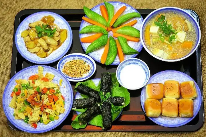 Chùa Ông Cúng Chay Hay Cúng Mặn Ở Ban Đức Ông: Nên Chọn Lễ Vật Nào? Chùa Ông Cúng Chay Hay Cúng Mặn Ở Ban Đức Ông: Nên Chọn Lễ Vật Nào?