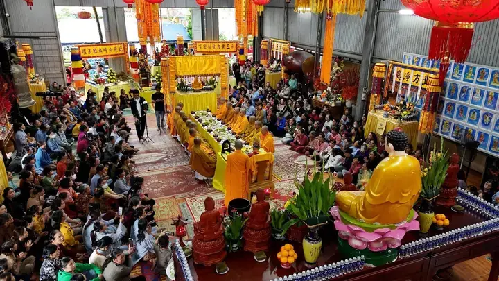 Clip Tặng Phong Bì Cúng Dường Mùa Vu Lan: Cách Chọn Và Tặng Ý Nghĩa