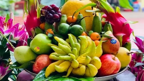 Có Nên Chọn Người Đứng Cúng Khai Trương Không? Tiêu Chí Chọn & Quy Trình Chuẩn