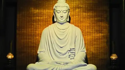 Công Đức Cúng Dường Phật Là Gì? Ý Nghĩa, Lợi Ích Và Cách Cúng Đúng Pháp Công Đức Cúng Dường Phật Là Gì? Ý Nghĩa, Lợi Ích Và Cách Cúng Đúng Pháp
