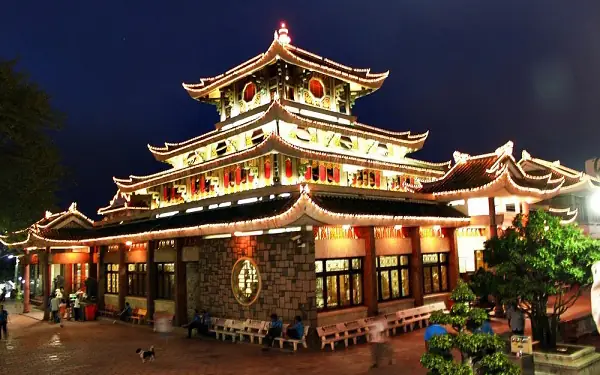 Cách Cúng Bà Chúa Xứ Châu Đốc Núi Sam Đúng Chuẩn: Hướng Dẫn Lễ Vật, Văn Khấn Và Xin Lộc Chi Tiết Cách Cúng Bà Chúa Xứ Châu Đốc Núi Sam Đúng Chuẩn: Hướng Dẫn Lễ Vật, Văn Khấn Và Xin Lộc Chi Tiết