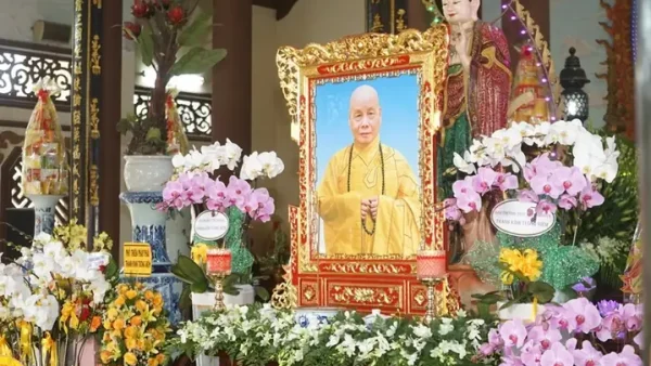 Cúng Chung Thất Cho Thầy Giác Thiện: Lịch Lễ, Livestream Và Cách Tham Dự