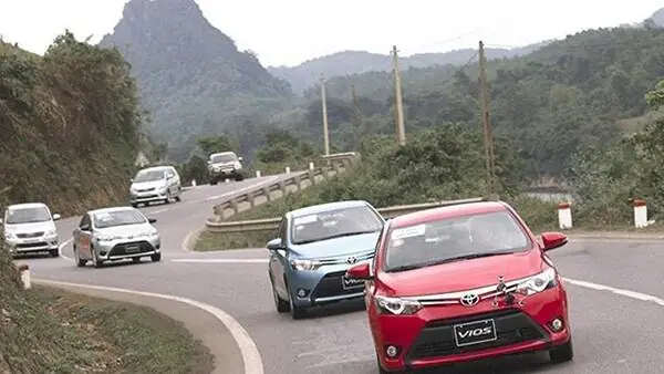 Hướng Dẫn Đề Pa Lên Dốc (giữa Dốc) An Toàn, Không Chết Máy: Kỹ Thuật Số Sàn & Số Tự Động Chuẩn Thi B2