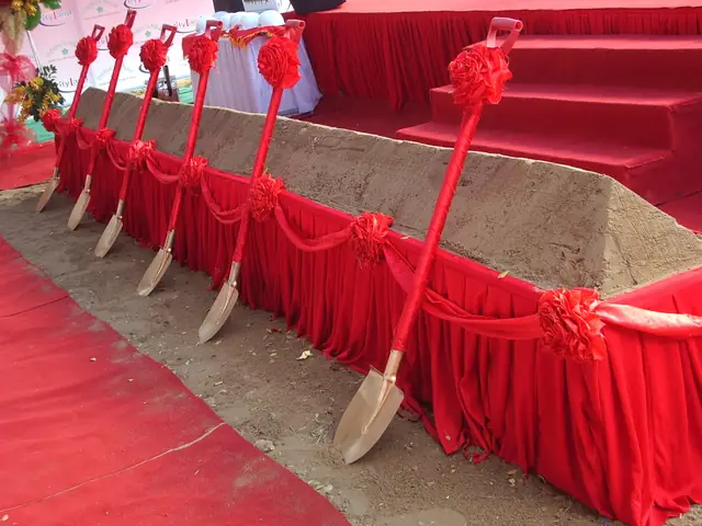 Cúng Động Thổ Tiếng Anh Là "groundbreaking Ceremony": Từ Vựng, Phát Âm & Cách Dùng Đúng Ngữ Cảnh