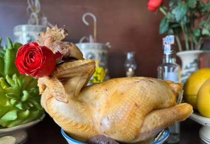 Quy Tắc Cúng Đứng Hướng Ra Hay Hướng Vào: Chuẩn Phong Thủy Cho Gà Cúng, Khai Trương, Động Thổ Quy Tắc Cúng Đứng Hướng Ra Hay Hướng Vào: Chuẩn Phong Thủy Cho Gà Cúng, Khai Trương, Động Thổ