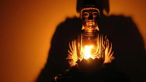 Cúng Dường Có Hai Hình Thức Nào? Giải Mã Thân Cúng & Tâm Cúng, Ý Nghĩa Và Cách Thực Hành Đúng Đắn Cúng Dường Có Hai Hình Thức Nào? Giải Mã Thân Cúng & Tâm Cúng, Ý Nghĩa Và Cách Thực Hành Đúng Đắn