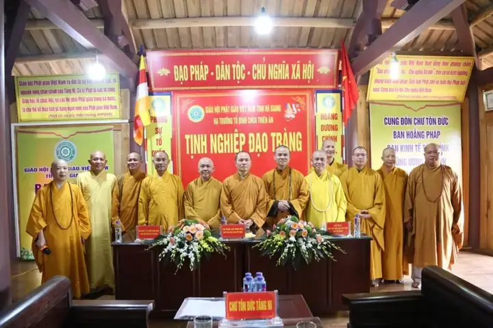 Cúng Dường Quan Tài Là Gì? Ý Nghĩa, Nghi Thức Chuẩn, Lễ Vật & Lợi Ích Tâm Linh Toàn Diện