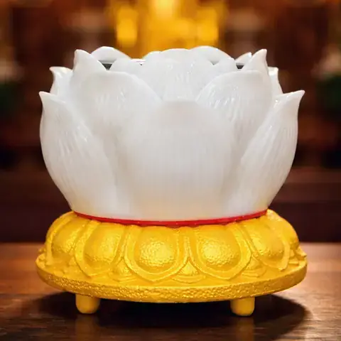 Mở Đài Niệm Phật Khi Cúng Gia Tiên: Có Được Không? Lợi Ích, Lưu Ý Quan Trọng & Quan Điểm Phật Giáo Mở Đài Niệm Phật Khi Cúng Gia Tiên: Có Được Không? Lợi Ích, Lưu Ý Quan Trọng & Quan Điểm Phật Giáo