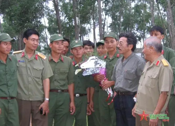 Cúng Giao Thừa Rồi Về Quê Có Đúng Nghi Thức Không? Hướng Dẫn Chi Tiết Cho Gia Đình Cúng Giao Thừa Rồi Về Quê Có Đúng Nghi Thức Không? Hướng Dẫn Chi Tiết Cho Gia Đình