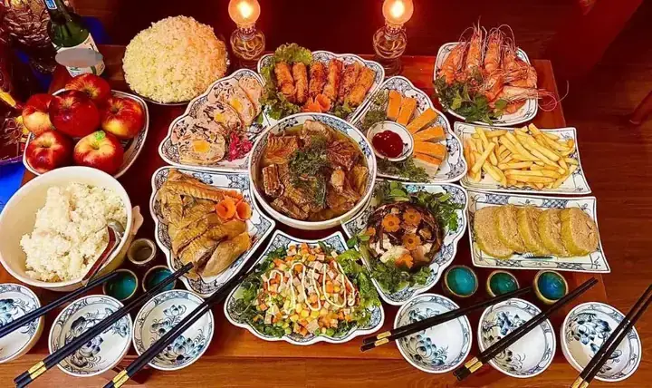 Hướng Dẫn Cúng Mùng 3 Ngoài Sân Chuẩn Truyền Thống: Lễ Vật, Văn Khấn, Cách Bày Mâm Chi Tiết Từng Bước Hướng Dẫn Cúng Mùng 3 Ngoài Sân Chuẩn Truyền Thống: Lễ Vật, Văn Khấn, Cách Bày Mâm Chi Tiết Từng Bước