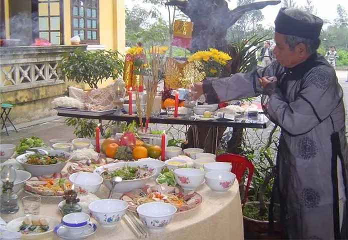 Cúng Ngoài Trời Hàng Tháng Cần Những Gì? Danh Sách Lễ Vật, Văn Khấn Chuẩn Và Quy Trình Chi Tiết