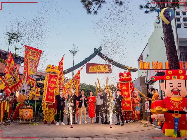 Hướng Dẫn Lễ Cúng Nhập Trạch Phòng Làm Ngày 4/10 Âm Lịch: Văn Khấn, Lễ Vật, Giờ Hoàng Đạo & Quy Trình Chuẩn Hướng Dẫn Lễ Cúng Nhập Trạch Phòng Làm Ngày 4/10 Âm Lịch: Văn Khấn, Lễ Vật, Giờ Hoàng Đạo & Quy Trình Chuẩn
