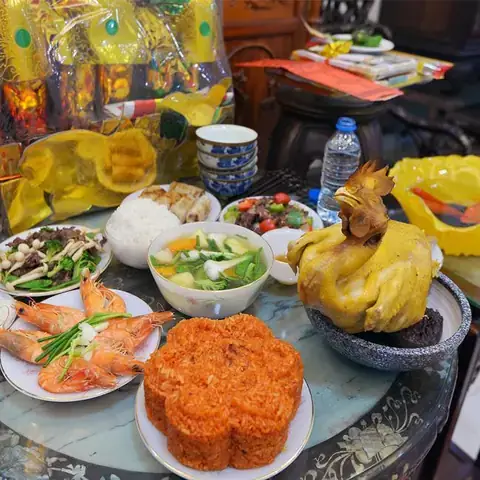 Hướng Dẫn Cúng Ông Táo Theo Phong Tục Người Huế: Bước Tay Chuẩn Bị, Nghi Lễ Và Tiễn Đưa