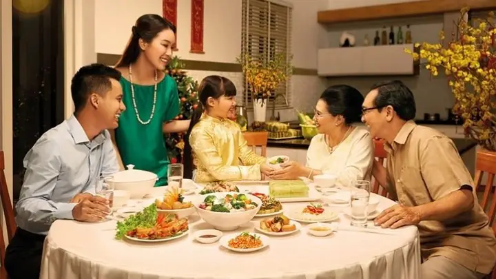 Cúng Tất Niên Buổi Sáng Hay Chiều: Giờ Hoàng Đạo Chuẩn & Nguyên Tắc Chọn Khung Giờ Phù Hợp Cúng Tất Niên Buổi Sáng Hay Chiều: Giờ Hoàng Đạo Chuẩn & Nguyên Tắc Chọn Khung Giờ Phù Hợp