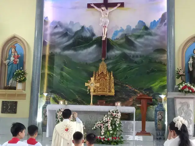 Cúng Tế Trong Các Tôn Giáo: Toàn Tập Ý Nghĩa, Nguồn Gốc, Hình Thức Và So Sánh Phật Giáo - Công Giáo - Dân Gian