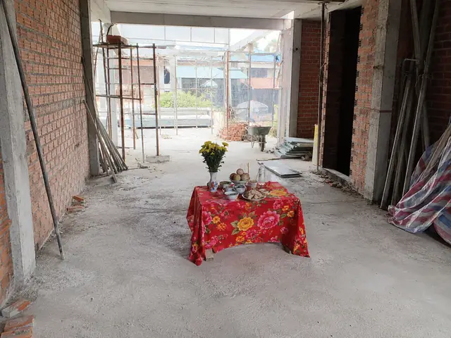Hướng Dẫn Quy Trình Cúng Đổ Mái Trường Học Chuẩn Nghi Thức: Lễ Vật, Văn Khấn, Ngày Giờ Và Lưu Ý Quan Trọng