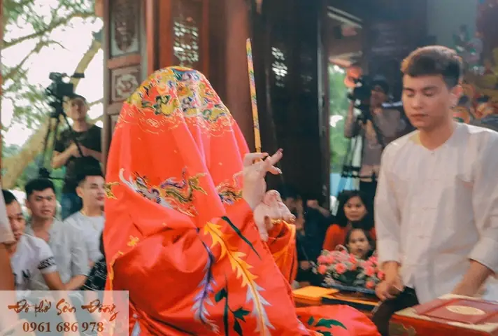 Cúng Trả Nợ Tứ Phủ: Ý Nghĩa, Quy Trình Chuẩn, Lễ Vật, Lời Cầu Và Phân Biệt Nợ Mã / Tào Quan Cúng Trả Nợ Tứ Phủ: Ý Nghĩa, Quy Trình Chuẩn, Lễ Vật, Lời Cầu Và Phân Biệt Nợ Mã / Tào Quan