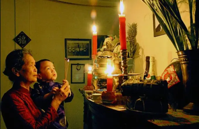 Hướng Dẫn Cúng Rằm Tháng Giêng (tết Nguyên Tiêu) Đầy Đủ Nhất: Văn Khấn, Mâm Cúng, Giờ Tốt, Kiêng Kỵ & Quy Trình Chuẩn 2026