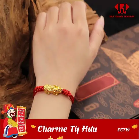 Cúng Vàng Tại Bàn Thờ Thần Tài: Có Nên Không? Phân Biệt Vàng Thật & Vàng Mã, Quy Trình Chuẩn & Văn Khấn Mẫu