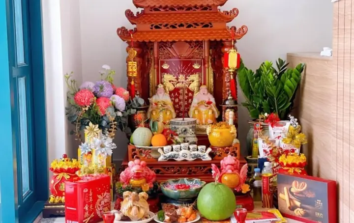 Hướng Dẫn Cúng Xí Pha Son Thần Tài Chuẩn Chỉnh: Ý Nghĩa, Mâm Cúng, Văn Khấn Và Kiêng Kỵ Hàng Ngày