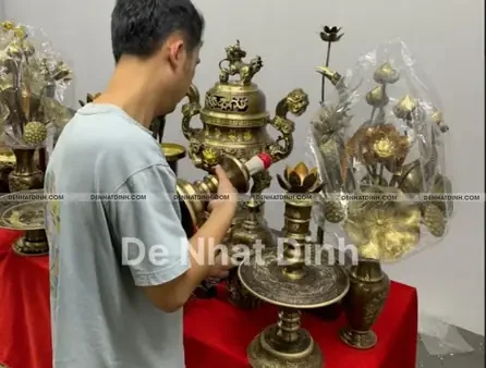 Điềm Báo Cháy Bát Nhang Là Gì? Giải Mã Ý Nghĩa Và Hướng Dẫn Cách Hóa Giải Đúng Cách