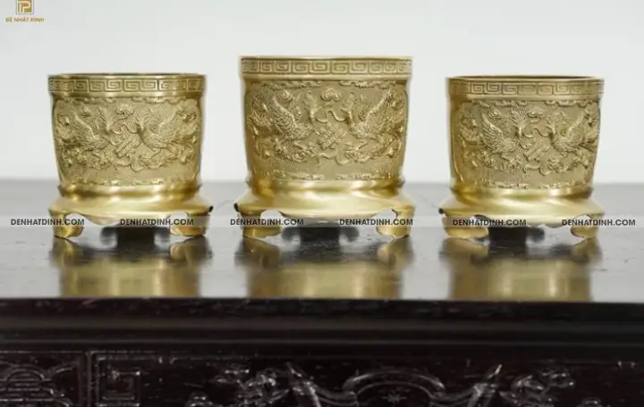 Những Điều Tuyệt Đối Kiêng Kỵ Khi Xử Lý Bát Hương Bốc Cháy Những Điều Tuyệt Đối Kiêng Kỵ Khi Xử Lý Bát Hương Bốc Cháy