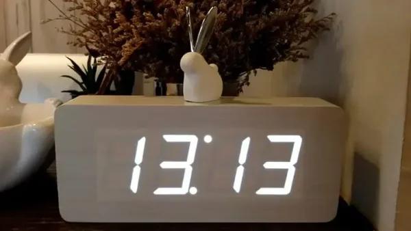 Điềm Báo Trùng Giờ Trùng Phút Là Gì? Giải Mã Ý Nghĩa Các Con Số Lặp Trên Đồng Hồ
